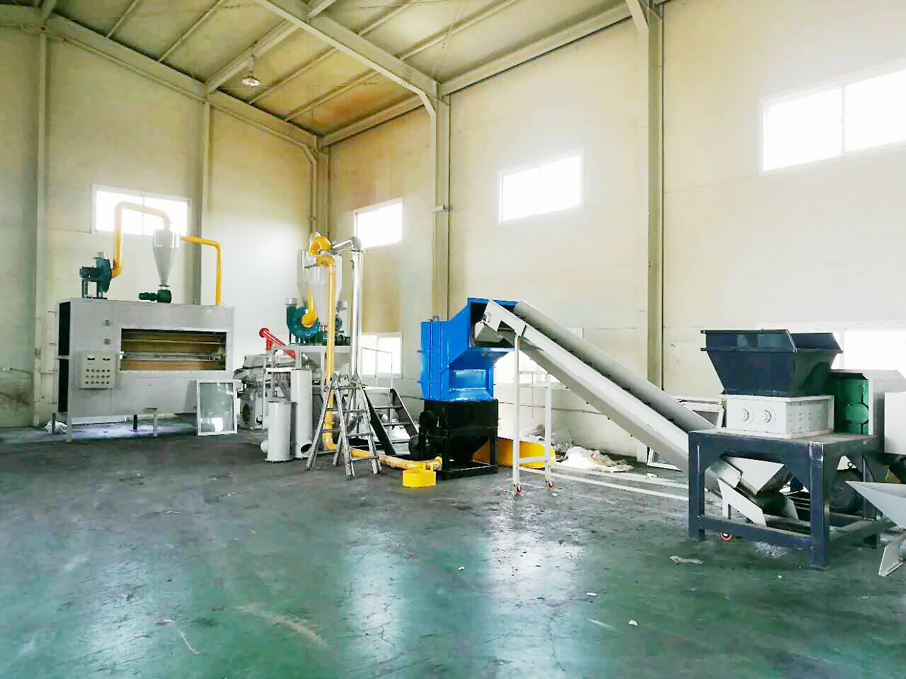 雙軸撕碎機：革新廢物處理，助力環(huán)保事業(yè)